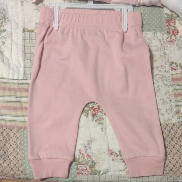 Pink Baby Outfit Set with Rainbow Bib - Picture 8 of 9